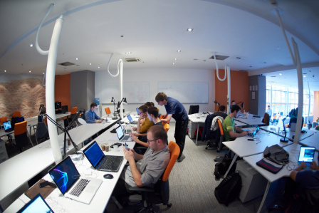 Equipe em operação de informática